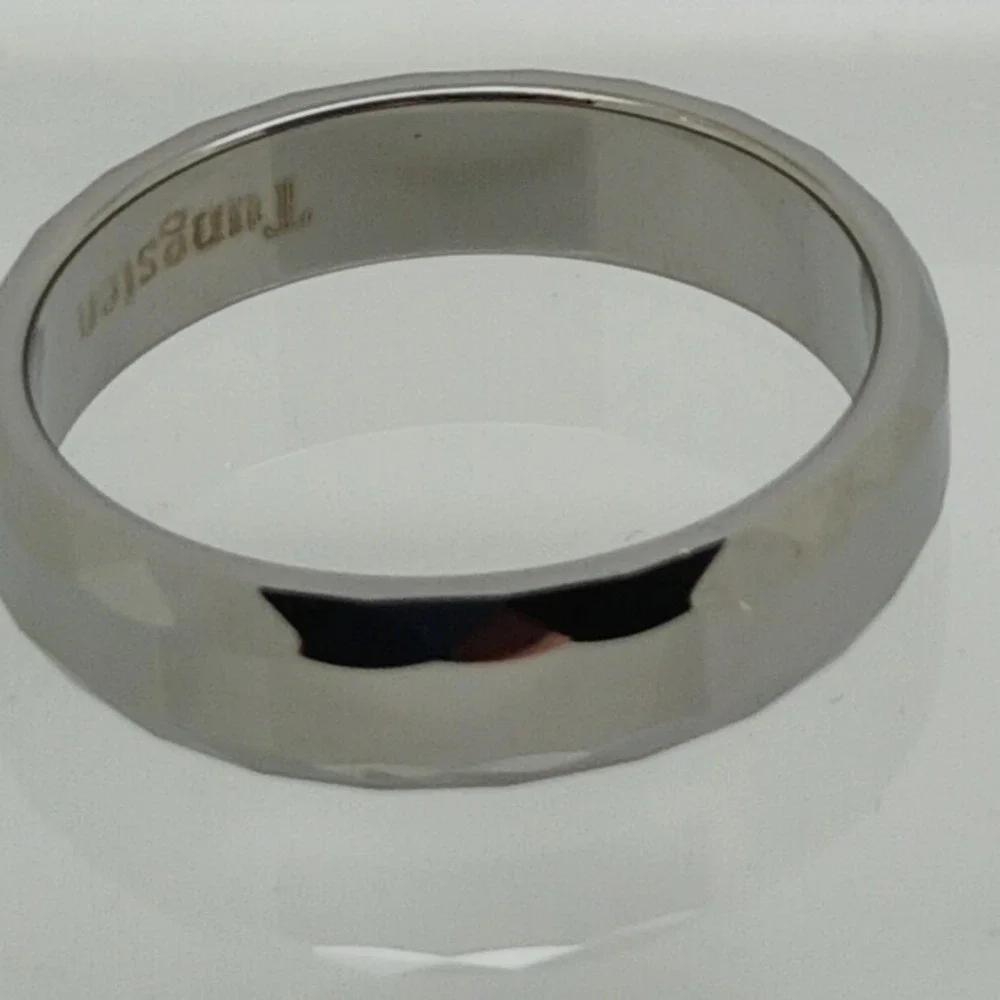 Vintage Tungsten Carbide Faceted Geometric Band Ring Silver 6mm Size 11.25 NOS